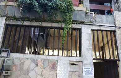 Imagem: A casa possui 2 Dormitórios, 1 Banheiro e está localizado