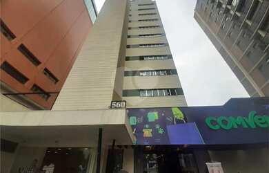 Imagem: O depósito possui 3 Vagas na garagem, 58m² de Área e está