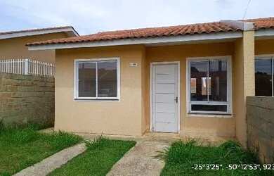 Imagem: A casa possui 2 Dormitórios, 1 Banheiro e 227m² de Área e