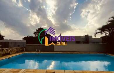 Imagem: A casa em condomínio possui 5 Dormitórios, 5 Banheiros, 5