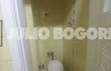 Imagem 8: Apartamento à Venda em Copacabana 2 Quartos frente Vista Livre