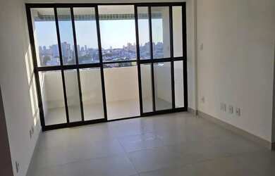 Imagem: O apartamento possui 2 Dormitórios, 1 Banheiro, 2 Vagas na