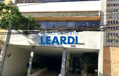 Imagem: O depósito possui 1 Vaga na garagem, 85m² de Área e está