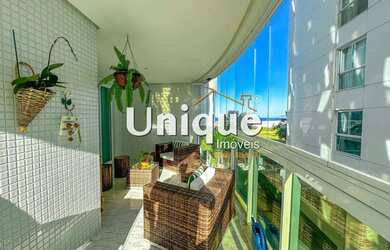 Imagem: O apartamento possui 3 Dormitórios, 2 Banheiros, 2 Vagas na