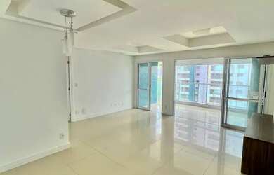 Imagem: O apartamento possui 3 Dormitórios, 3 Banheiros, 2 Vagas na