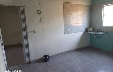 Imagem: A kitnet possui 2 Dormitórios, 1 Banheiro e está localizado