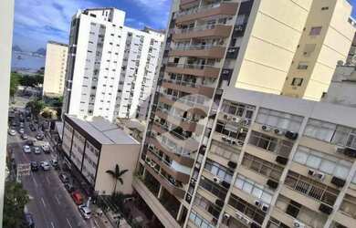 Imagem: O apartamento possui 3 Dormitórios, 2 Banheiros, 1 Vaga na