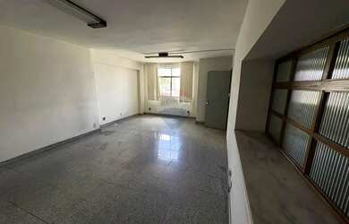 Imagem: O depósito à venda possui 146m² de Área e está localizado