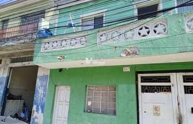 Imagem: A casa possui 1 Dormitório, 1 Banheiro, 50m² de Área e está