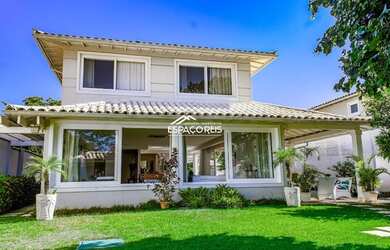 Imagem: A casa possui 5 Dormitórios, 5 Banheiros, 3 Vagas na garagem