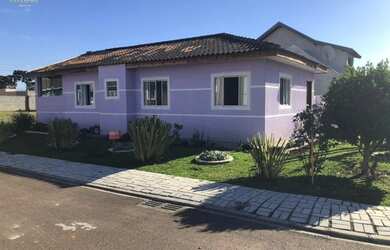 Imagem: A casa possui 3 Dormitórios, 1 Banheiro, 80m² de Área e