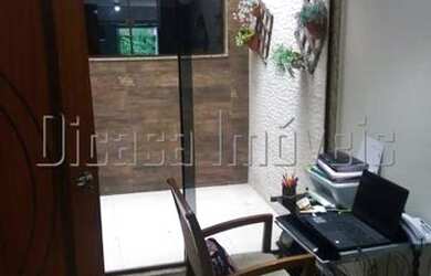 Imagem 9: casa cinematográfica. Piscina, Churrasqueira, VarandaeÁrea de serviço