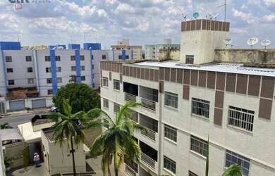 Imagem: O apartamento possui 3 Dormitórios, 1 Banheiro, 1 Vaga na garagem