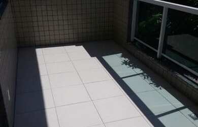 Imagem: O apartamento possui 2 Dormitórios, 2 Banheiros, 2 Vagas na