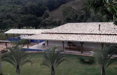 Imagem: A fazenda possui 24m² de Área, Churrasqueira, Varanda e está