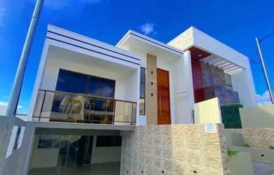 Imagem: A casa em condomínio possui 4 Dormitórios, 3 Banheiros, 5