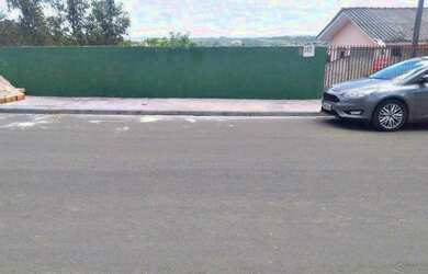 Imagem: A casa possui 2 Dormitórios, 1 Banheiro, 1 Vaga na garagem