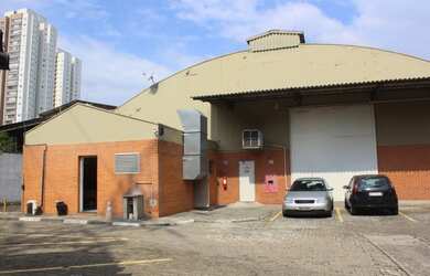 Imagem 8: Galpão/Depósito/Armazém para aluguel e venda tem 2737 metros quadrados