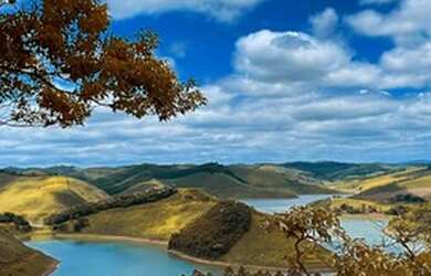 Imagem 3: Lote/Terreno para venda possui 800 metros quadrados em Centro - Ewbank da Câmara - MG