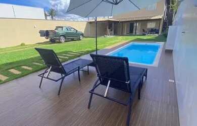 Imagem: A casa possui 5 Dormitórios, 5 Banheiros, 5 Vagas na garagem