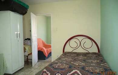 Imagem: A casa possui 1 Dormitório, 1 Banheiro, 45m² de Área e está