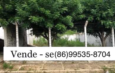 Imagem: O terreno possui 180m² de Área e está localizado em Angelim