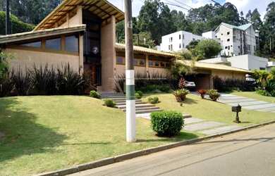 Imagem: A casa em condomínio possui 3 Dormitórios, 5 Banheiros, 3