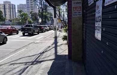 Imagem 2: Salão comercial para locação na rua Itapura - Vão livre 4 banheiros