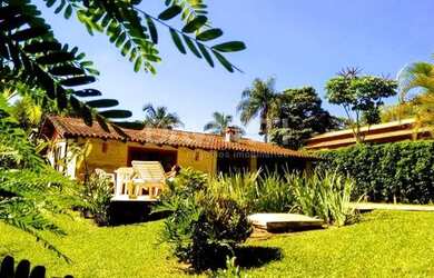 Imagem: A casa em condomínio possui 3 Dormitórios, 2 Banheiros, 2