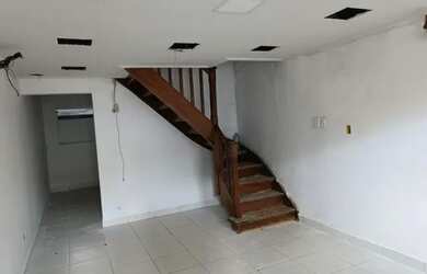 Imagem: A casa possui 2 Dormitórios, 2 Banheiros, 98m² de Área e