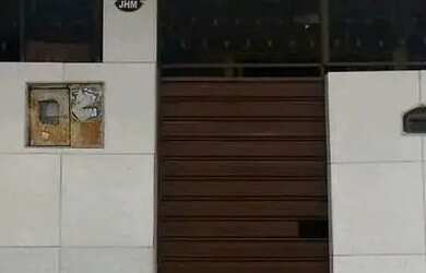 Imagem: A casa possui 1 Dormitório, 1 Banheiro, 1 Vaga na garagem e