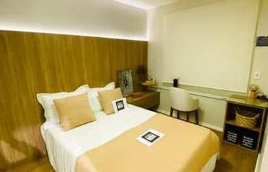 Imagem: O apartamento possui 2 Dormitórios, 1 Banheiro, 1 Vaga na garagem