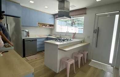 Imagem: A casa em condomínio possui 3 Dormitórios, 4 Banheiros, 4