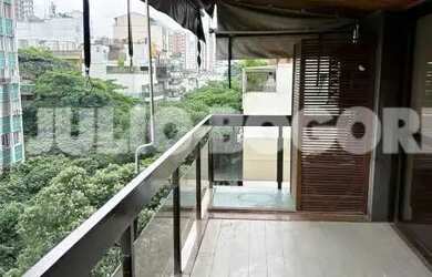 Imagem: O apartamento possui 4 Dormitórios, 5 Banheiros, 3 Vagas na