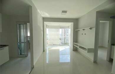 Imagem: O apartamento possui 1 Dormitório, 1 Banheiro, 1 Vaga na garagem