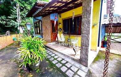 Imagem: A casa em condomínio possui 3 Dormitórios, 2 Banheiros, 2