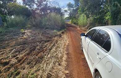 Imagem: O terreno possui 2.400m² de Área e está localizado em Plano