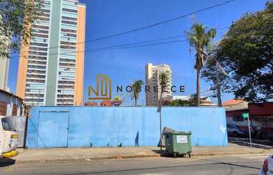 Imagem: O terreno possui 440m² de Área e está localizado em Centro