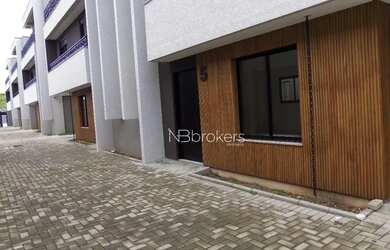 Imagem 6: SOBRADO TRIPLEX COM QUINTAL E JARDIM PRIVATIVO