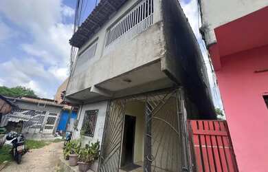 Imagem: A casa possui 2 Dormitórios, 2 Banheiros, 200m² de Área e