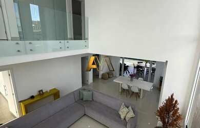 Imagem 2: CASA DESLUMBRANTE COM 3 SUÍTES NO ALPHAVILLE LITORAL NORTE III -FRENTE...