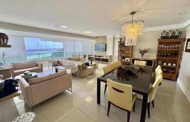 Imagem: O apartamento possui 4 Dormitórios, 5 Banheiros, 3 Vagas na