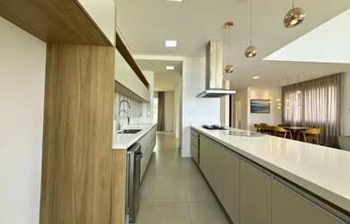 Imagem 8: Sobrado de alto padrão para locação no Tamboré 10 em Santana de Parnaíba...