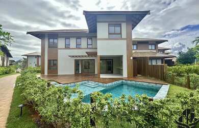 Imagem: A casa em condomínio possui 4 Dormitórios, 5 Banheiros, 2