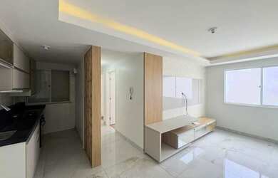 Imagem: O apartamento possui 2 Dormitórios, 1 Banheiro, 1 Vaga na garagem