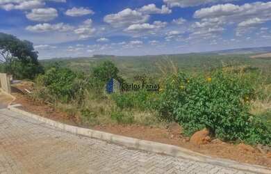 Imagem: A fazenda à venda possui e está localizado em Paranoá, Brasília