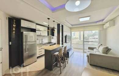 Imagem: O apartamento possui 3 Dormitórios, 1 Banheiro, 1 Vaga na garagem