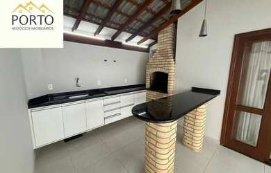 Imagem: A casa em condomínio possui 3 Dormitórios, 3 Banheiros, 4