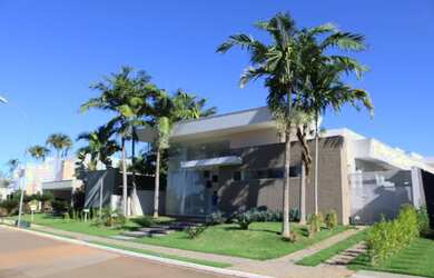 Imagem: A casa em condomínio possui 3 Dormitórios, 5 Banheiros, 4