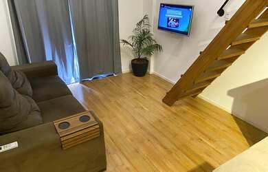 Imagem: O studio possui 1 Dormitório, 1 Banheiro, 1 Vaga na garagem